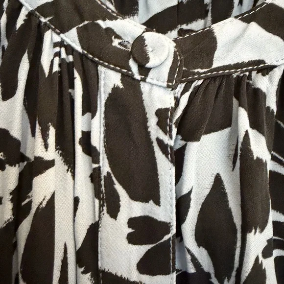 Veronica Beard Abstract Black and Blue Blouse - Picture 4 of 6